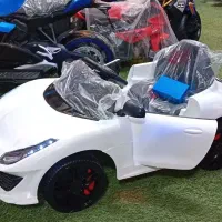 ماشین شارژی فراری سفید دو موتوره|اسباب‌‌بازی|قم, شهر قائم|دیوار