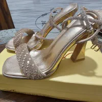 لباس مجلسی پارچه پولکی کفش مجلسی صندل|لباس|داراب, |دیوار