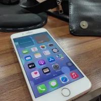 اپل iPhone 8 Plus با حافظهٔ ۶۴ گیگابایت