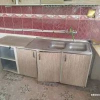 کابینت فلزی در آن ادب آف در جه یک ورق ضخیم