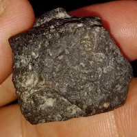 شهاب سنگ آکندریتی|جواهرات|پرند, فاز ۶|دیوار