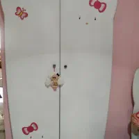 تخت و کمد کودک