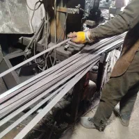 استخدام کارگر ساده و رنگ کار پودری و آهنگر