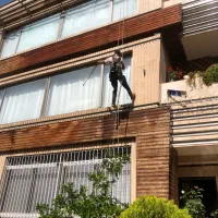 استخدام نیروی حرفه ای کار در ارتفاع با طناب