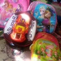 کیف مدرسه درحد|کیف، کفش، کمربند|سبزوار, بیهق شرقی|دیوار