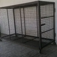 قفس آهنی بزرگ