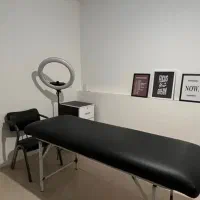 فروش ست اداری انتظار میز ناخن و تخت اکستنشن مژه|آرایشگاه و سالن‌های زیبایی|بیجار, |دیوار