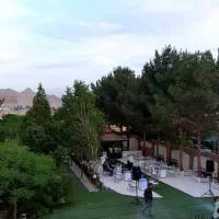 نظافتکار بازنشسته ونگهبان باغ تالار