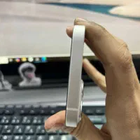 Iphone13 Normal|موبایل|اندیشه, اندیشه فاز ۳|دیوار