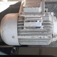 ۲ عدد الکتروموتور ۳ فاز ۳۰۰۰دور