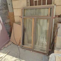 پنجره فلزی
