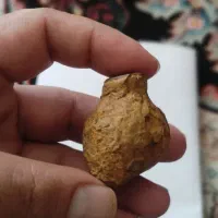 کوزه سفالی که داخلش پودره