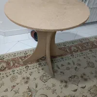 میز گرد خاطره قدیمی ومحکم