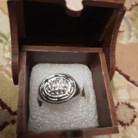 انگشتر نقره ای رنگ