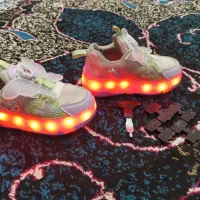 کفش اسکیت با چراغ دار