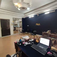 استخدام مدرس زبان انگلیسی حداقل سطح C1