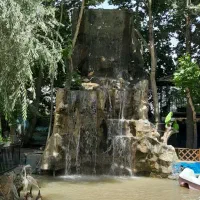 استخدام مهماندار خانم در رستوران داریوش