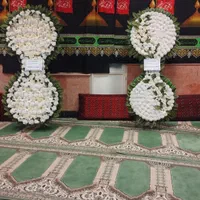 تاج گل مصنوعی خیریه و استند ترحیم