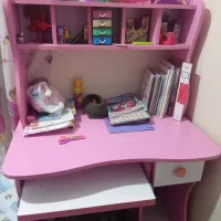 میز تحریر کاملا نو وسالم