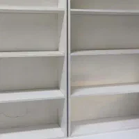 قفسه چوبی با کمد و پیشخوان