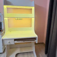 میزتحریر مدرن و شیک با نور LED