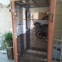 ویترین چهار طبقه پشت ایینه