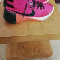 کتانی والیبال نایک