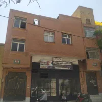 سه-طبقه-منزل-ویلایی-هرکدام-مستقل-هنرور-2
