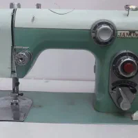 ژانومه۶۷۰اصل ژاپن‌سالم‌ به همراه میز ( استوک)