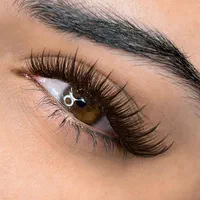 اکستنشن مژه  با قیمت اقتصادی و آموزش بدون متریال