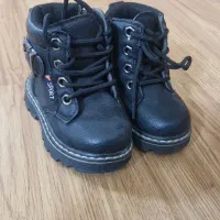 تعدادی کفش پسرانه