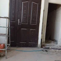 درچوبی باچهار چوب فلزی