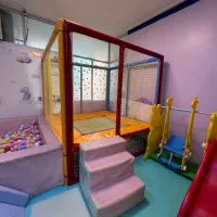 ترامپولین وسایل خانه بازی