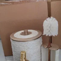 سطل و سرویس سرویس بهداشتی