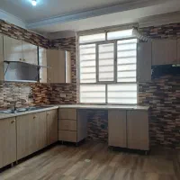 خانه طبقه بالا (حیاط دار)