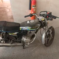 موتر سیکلت همتاز ۲۰۰