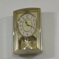 ساعت دیواری