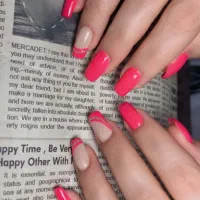 جشنواره خدمات ناخن باتخفیفات ویژه