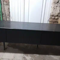 یک عدد میز تلویزیون معاوضه هم دارم