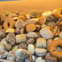 کارگر ساده و استاد کار قناد (خشک کار )نیازمندیم|استخدام صنعتی، فنی، مهندسی|مشهد, انبارنفت|دیوار