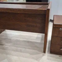 میز چوبی + دراور
