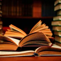 کتابهای ارشد و دکتری زبان شناسی