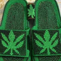 دمپایی زندان بافت