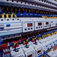 به نیروی فنی برق و نیازمندیم