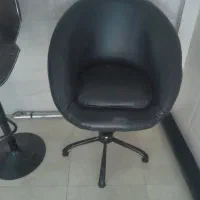 صندلی ها جفتشون سالمن هیچ مشکلی ندارن