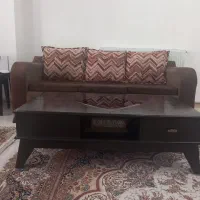 مبل راحتی همراه میز جلو مبلی