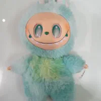 عروسک لبوبو