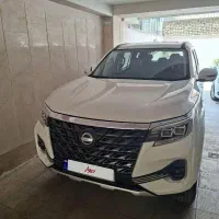 نیسان ترا لئو ام ایکس8