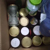 شیشه ربی و دبه ماست تمیز