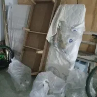 تشک ۲نفره زیرتختی و۳لوستر ۶شاخه